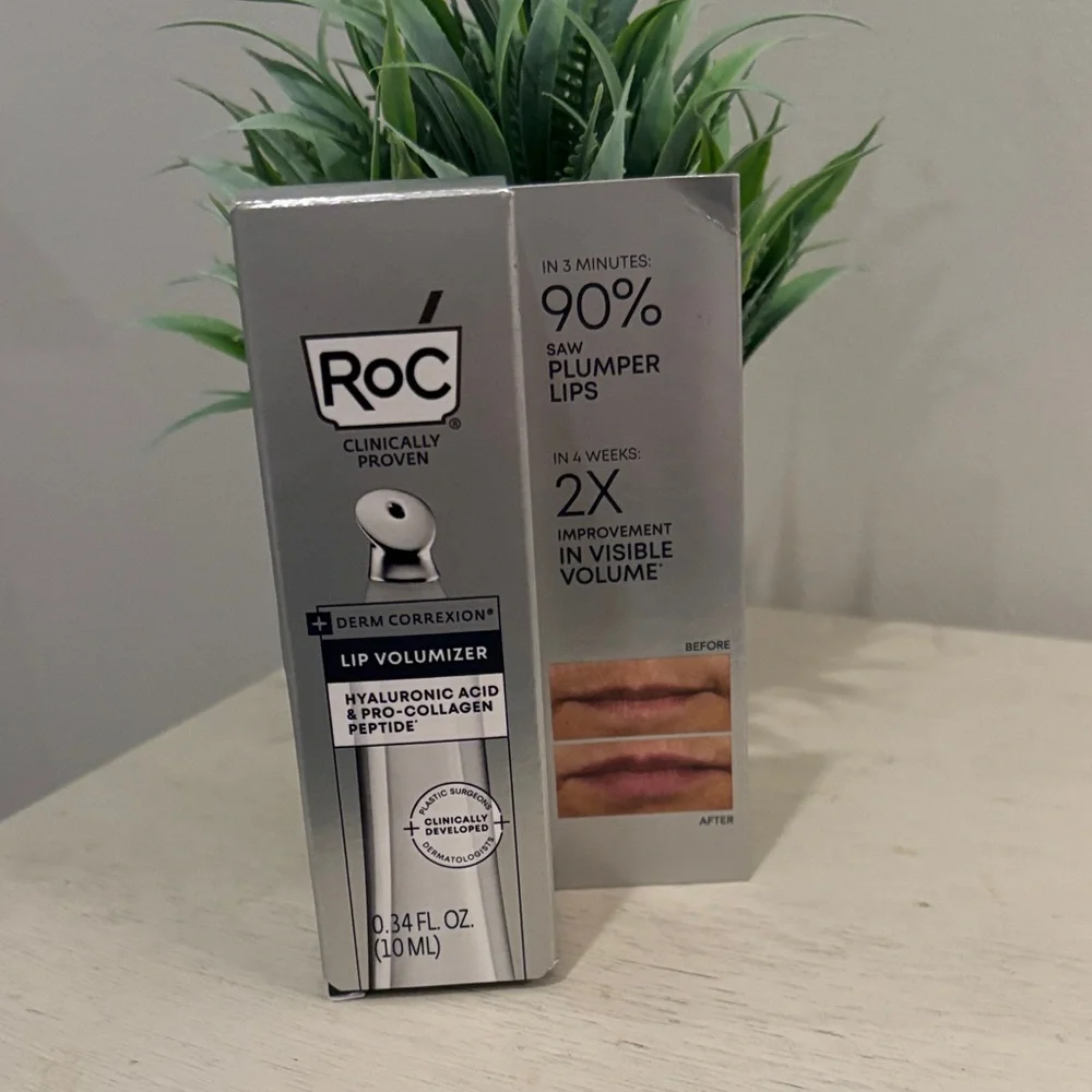 NEW RoC Derm Correxion Lip Volumizer Collagen Peptides Hyaluronic Acid